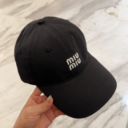 Miu Miu simple embroidered baseball cap - Image 3