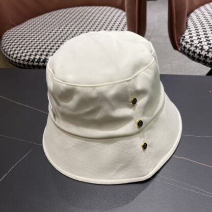 Miu Miu Simple and stylish bucket hat - Image 3