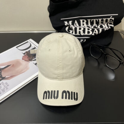 Miu Miu simple fashion baseball cap - Image 3