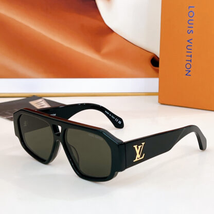 LOUIS VUITTON Fashion Sunglasses - Image 3