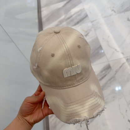 Miu Miu classic trendy baseball cap - Image 3