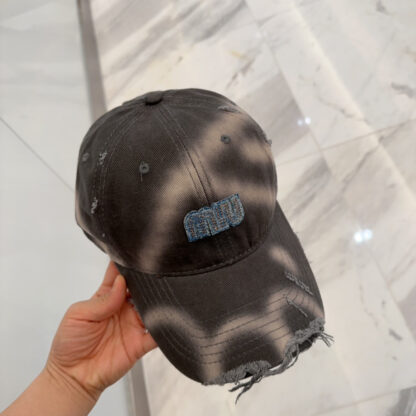 Miu Miu classic trendy baseball cap - Image 3