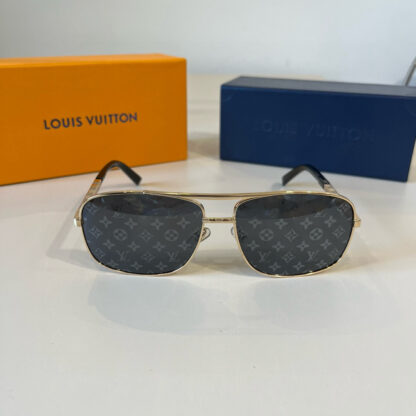LOUIS VUITTON Fashion Sunglasses - Image 3