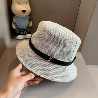 Saint Laurent bucket hat with belt - Image 2