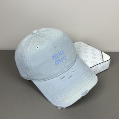 Miu Miu stylish versatile baseball cap - Image 3