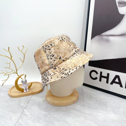 Prada niche sexy leopard fashion bucket hat - Image 2