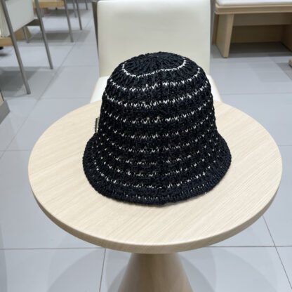 Prada knitted hollow bucket hat - Image 2