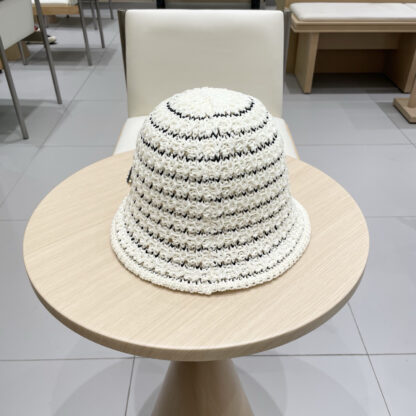 Prada knitted hollow bucket hat - Image 2