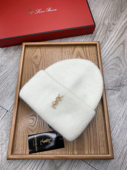 Yves Saint Laurent fine wool knitted hat - Image 2