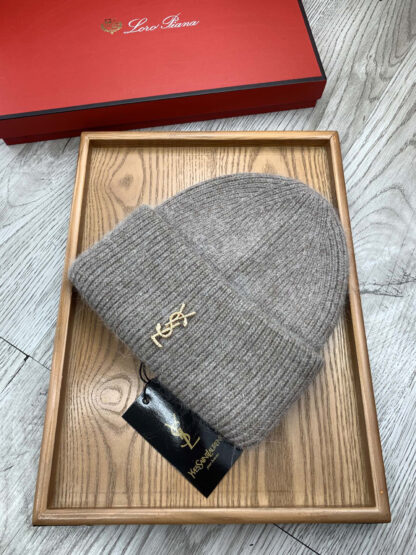 Yves Saint Laurent fine wool knitted hat - Image 2