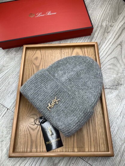 Yves Saint Laurent fine wool knitted hat - Image 2