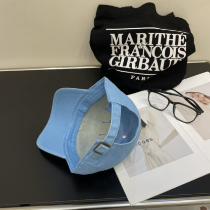 Yves Saint Laurent early spring new simple baseball cap - Image 2