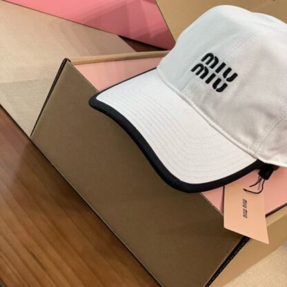 Miu Miu casual embroidered baseball cap - Image 3