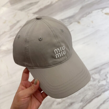 Miu Miu simple embroidered baseball cap - Image 3