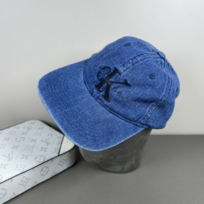Calvin Kleinf stylish all-match baseball cap - Image 2