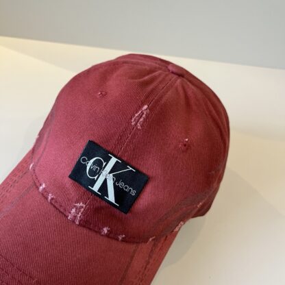 Calvin Kleinf stylish all-match baseball cap - Image 2