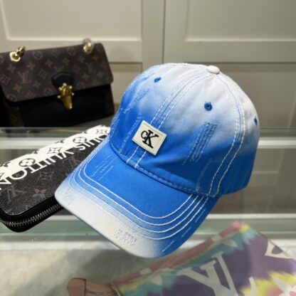 Calvin Kleinf stylish all-match baseball cap - Image 2