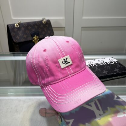 Calvin Kleinf stylish all-match baseball cap - Image 2