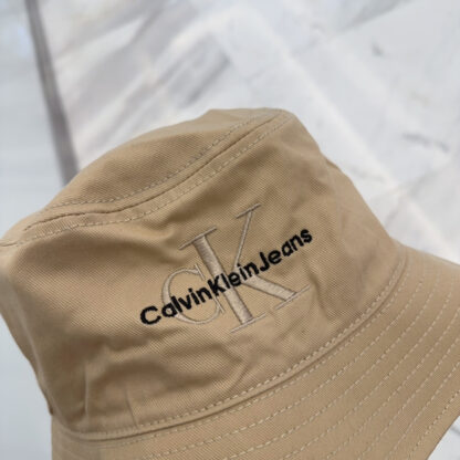 Calvin Kleinf casual all-match bucket hat - Image 2