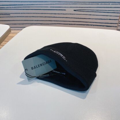 Balenciaga autumn and winter unisex letter knitted hat - Image 2