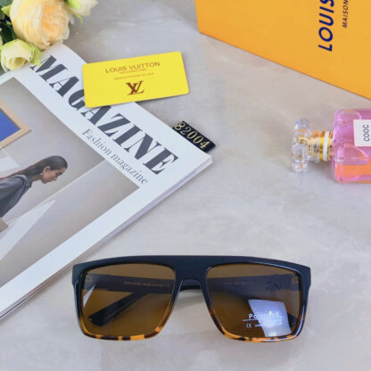 LOUIS VUITTON Fashion Sunglasses - Image 3