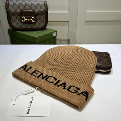 Balenciaga autumn and winter casual generous knitted hat - Image 2