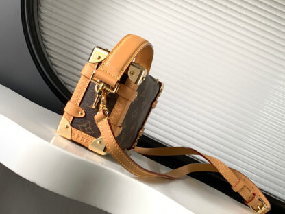 Louis Vuitton Cruise series bag - Image 2