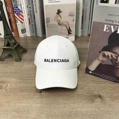 Balenciaga classic lettering embroidered baseball cap - Image 2