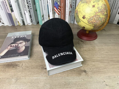 Balenciaga men's and women's casual all-match embroidered letter baseball cap - Image 2