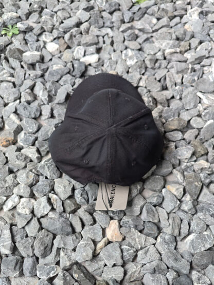 Balenciaga 10,000-stitch cap - Image 2