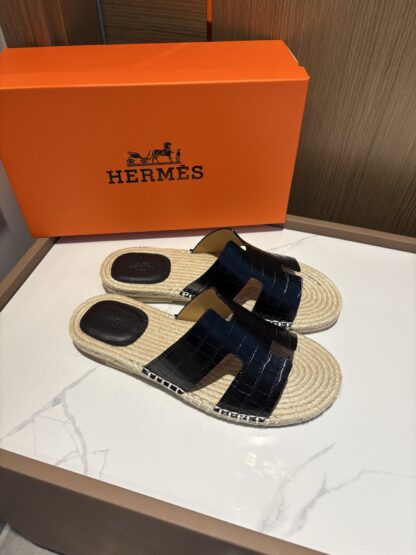 Hermes pure black comfortable versatile non-slip breathable casual slippers - Image 2