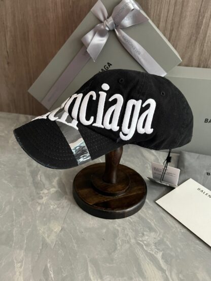 Balenciaga all-match baseball cap - Image 2