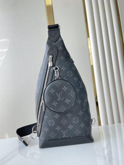 Louis Vuitton TAIIGA black flower shoulder bag - Image 2