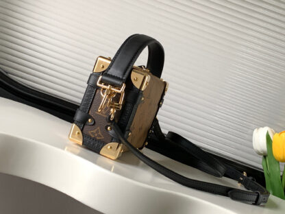 Louis Vuitton Early Spring Cruise Series Bag - Image 2