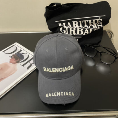 Balenciaga simple and stylish couple baseball cap - Image 2