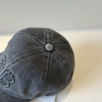 Balenciaga logo baseball cap - Image 2