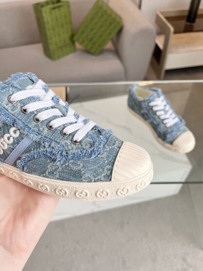 Gucci low-top casual sneakers - Image 3