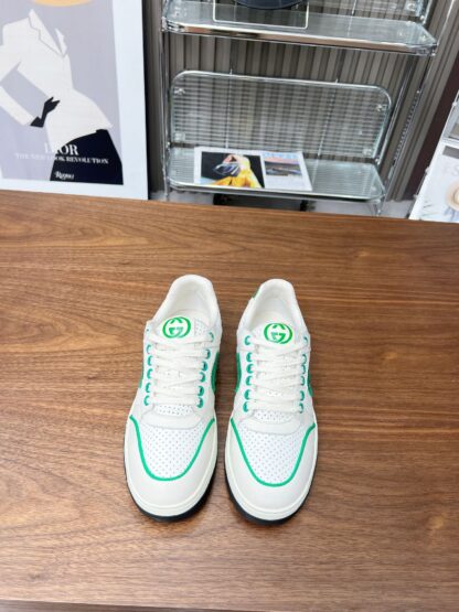 Gucci low-top distressed sneakers - Image 3