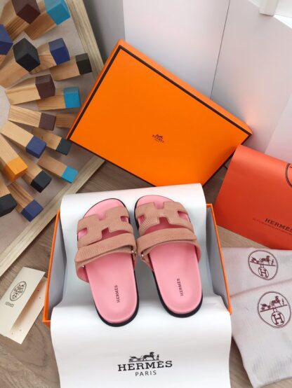 Hermes pink spring and summer new leather slippers - Image 2