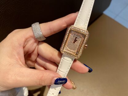 Chanel stylish simple square full diamond watch - Image 3