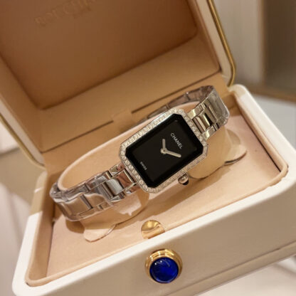 Chanel Simple Sugar Cube Watch - Image 3