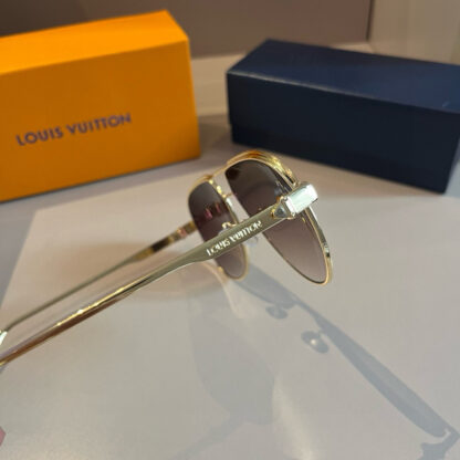 LOUIS VUITTON Fashion Sunglasses - Image 3