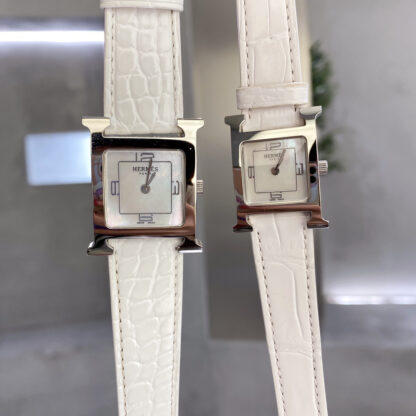 Hermes Square Dial Elegant Watch - Image 2