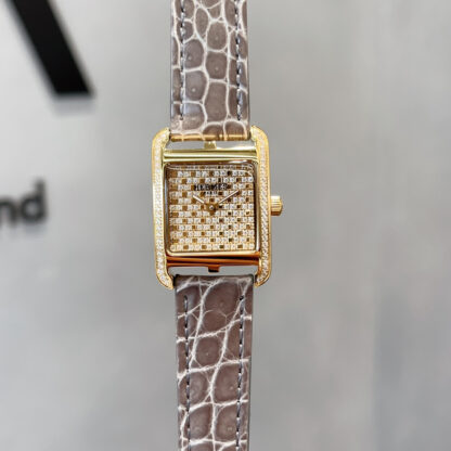 Hermes Square Dial Elegant Watch - Image 2