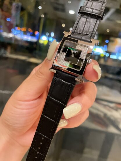 Hermes personalized elegant diamond fashion watch - Image 2