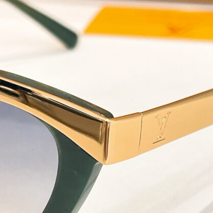 LOUIS VUITTON Fashion Sunglasses - Image 3