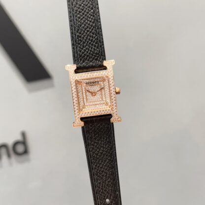 Hermes Starry Square Dial Exquisite Watch - Image 2
