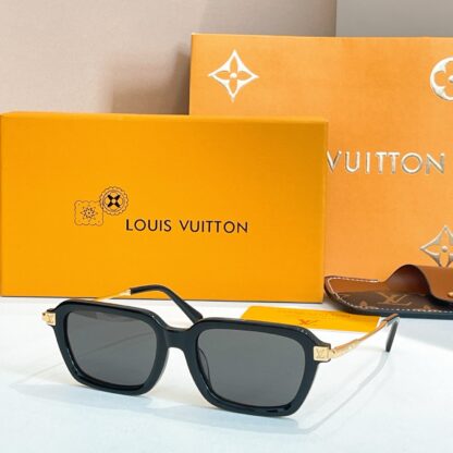 LOUIS VUITTON Fashion Sunglasses - Image 3