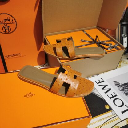 Hermès orange brown ostrich pattern leather handmade slippers - Image 2
