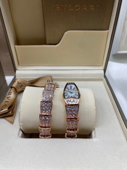 Bulgari's unique snake-shaped watch - Image 2